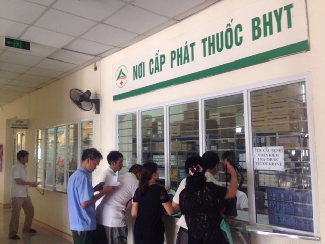 Bo Y te de xuat quy dinh goi BHYT bo sung hinh anh