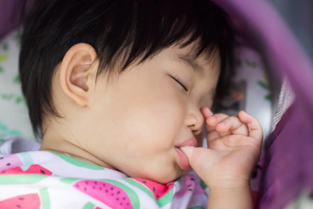 Thoi quen tu nho khien tre tu ti khi lon len hinh anh