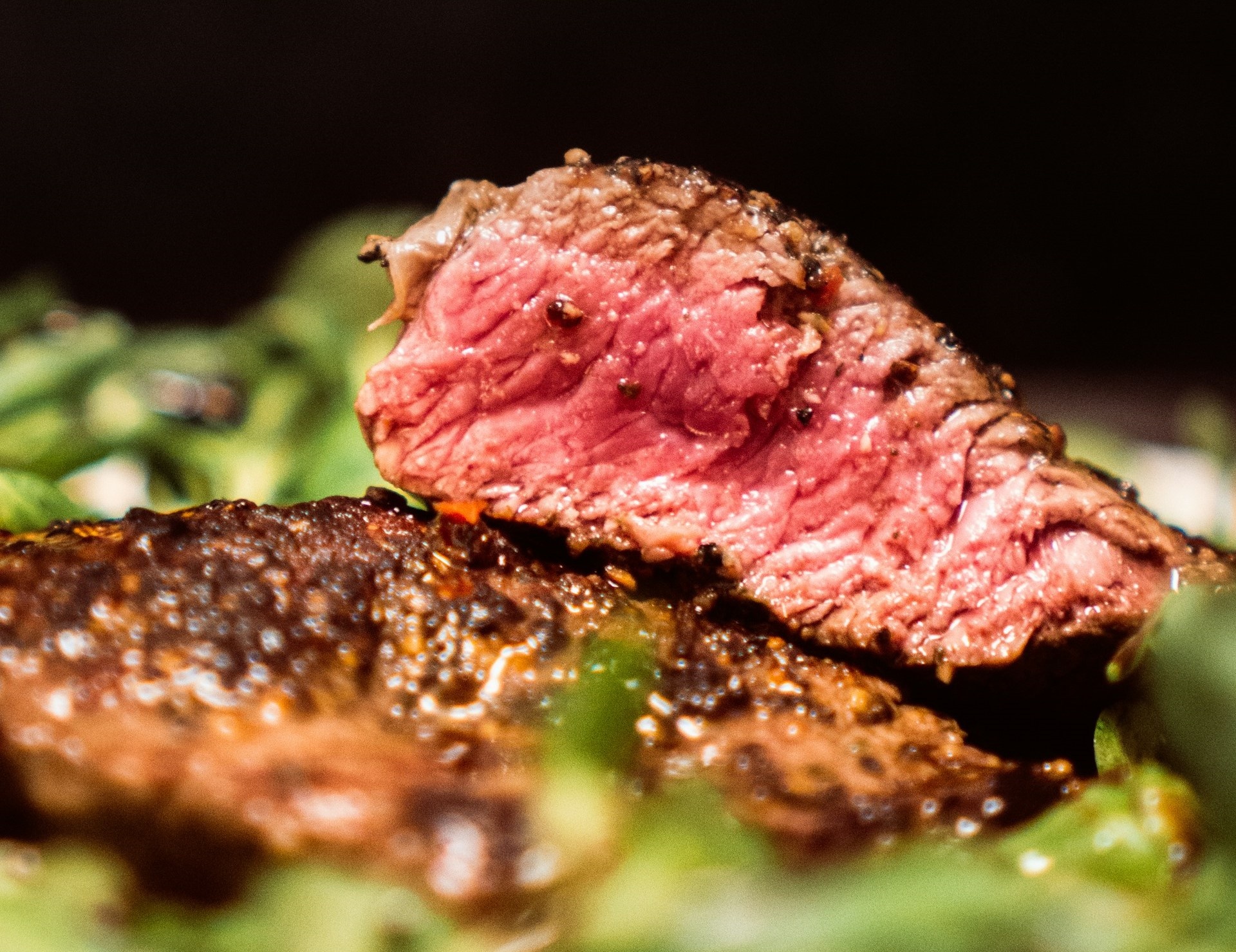 Thoi diem khong nen an thit bo hinh anh