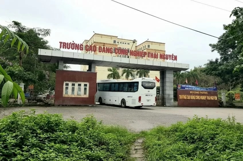 13 ca nhap vien bat thuong o Thai Nguyen, Bo Y te chi dao khan hinh anh