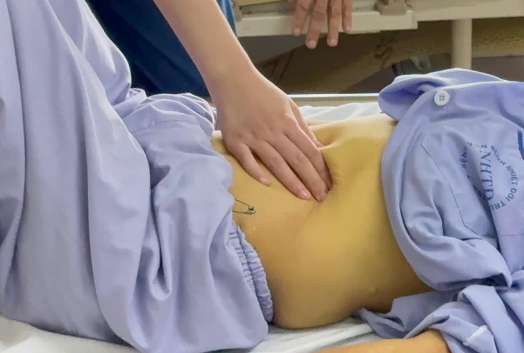 Suy gan vi cach dung thuoc tai hai nhieu nguoi Viet hay lam hinh anh