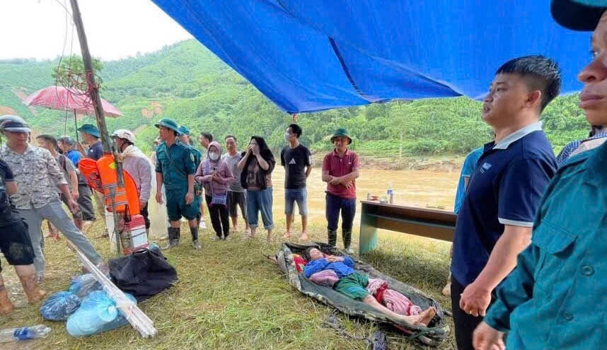 sat lo o Bac Ha anh 2