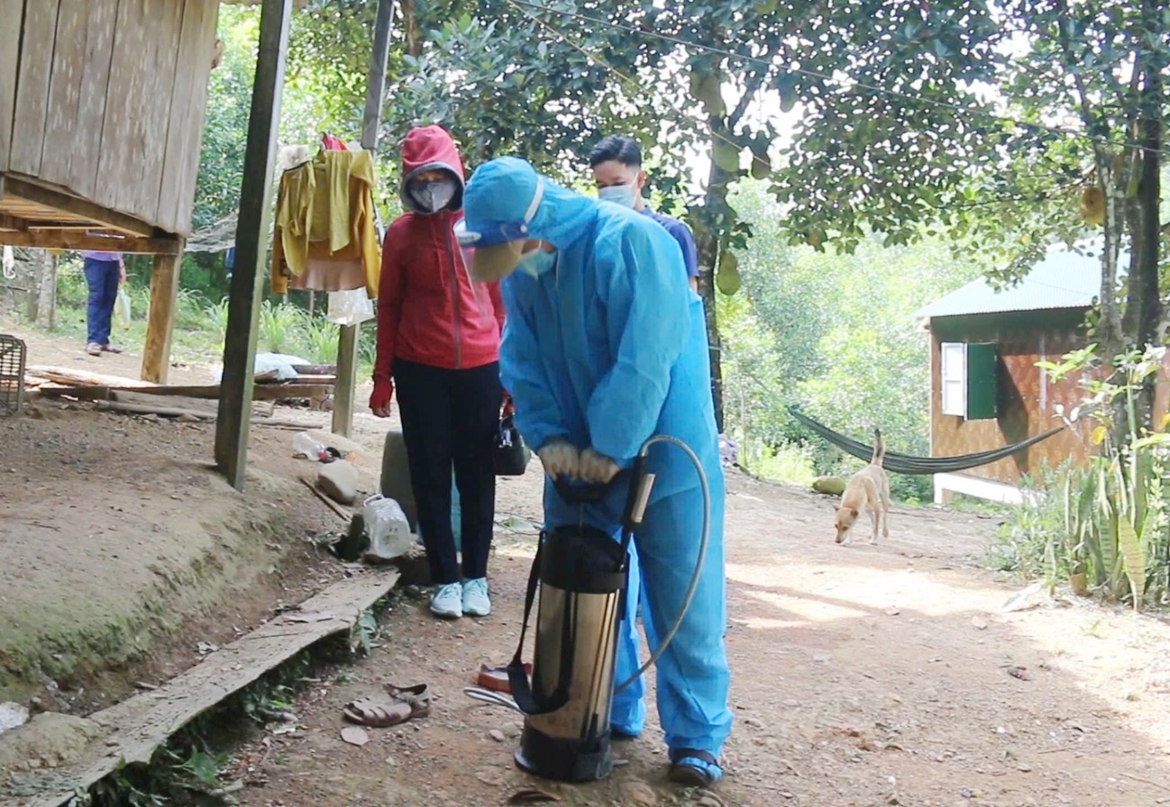 Mot nguoi Quang Binh mac sot ret sau 2 tuan di rung o Thai Lan hinh anh