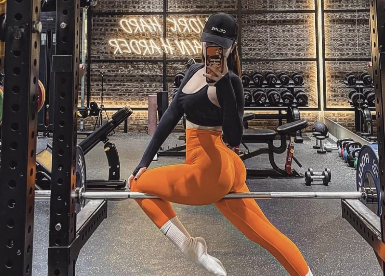 Giam 20 cm vong eo sau gan mot nam sinh con hinh anh