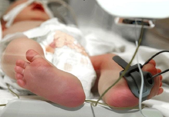 Dau hieu tre bi viem nao hinh anh