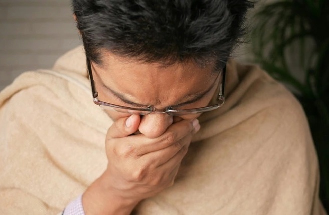 Phoi dong dac vi chu quan khi bi ho, sot hinh anh