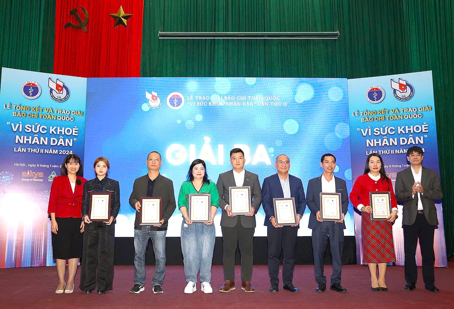 Tri Thuc - Znews doat giai ba Bao chi toan quoc Vi Suc khoe nhan dan hinh anh