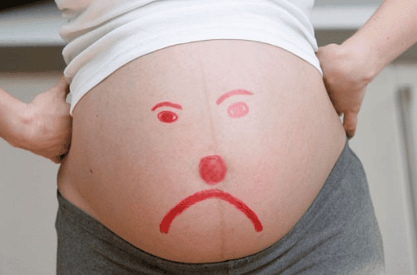 Dau hieu bat thuong o vung kin me bau nen di kham hinh anh