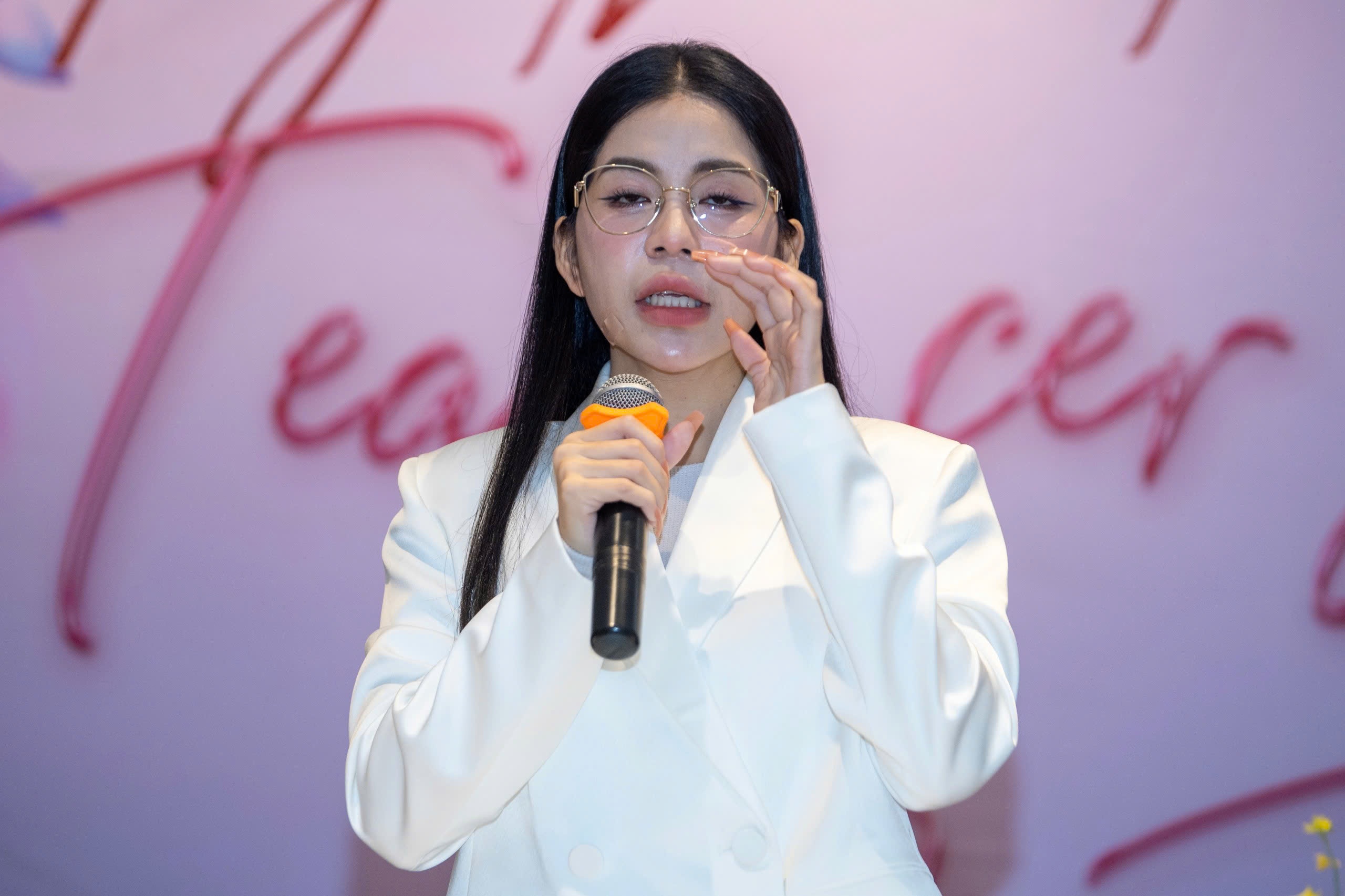 1/3 vien keo Kera la chat tao ngot hinh anh