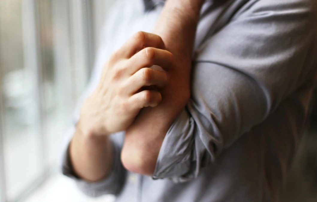 Cap vo chong hon 30 tuoi cung mac u gan hinh anh