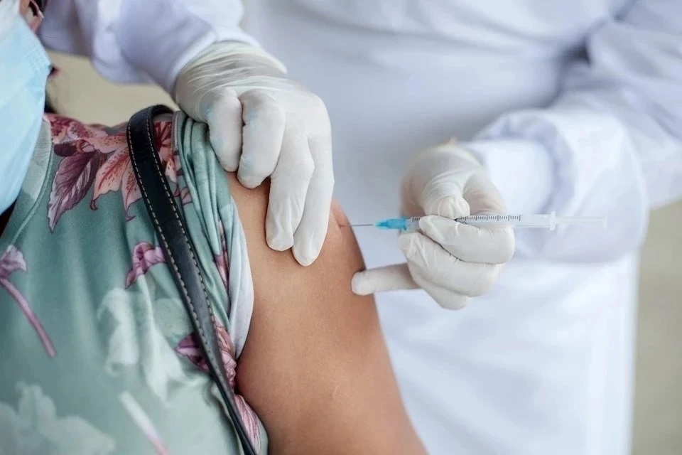 Co nen tiem phong vaccine cum A truoc khi mang thai? hinh anh