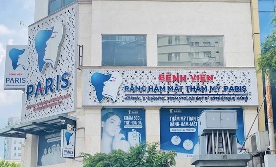 Bo Y te yeu cau lam ro vu tu vong o Benh vien Tham my Paris hinh anh