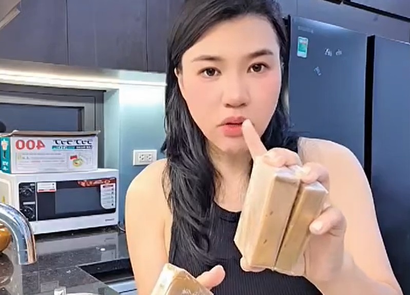 TikToker quang cao cao ngua bach cho tre 6 thang tuoi gay tranh cai hinh anh