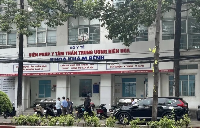 Sau vu be boi trong giam dinh tam than: Bo truong Y te chi dao gi? hinh anh