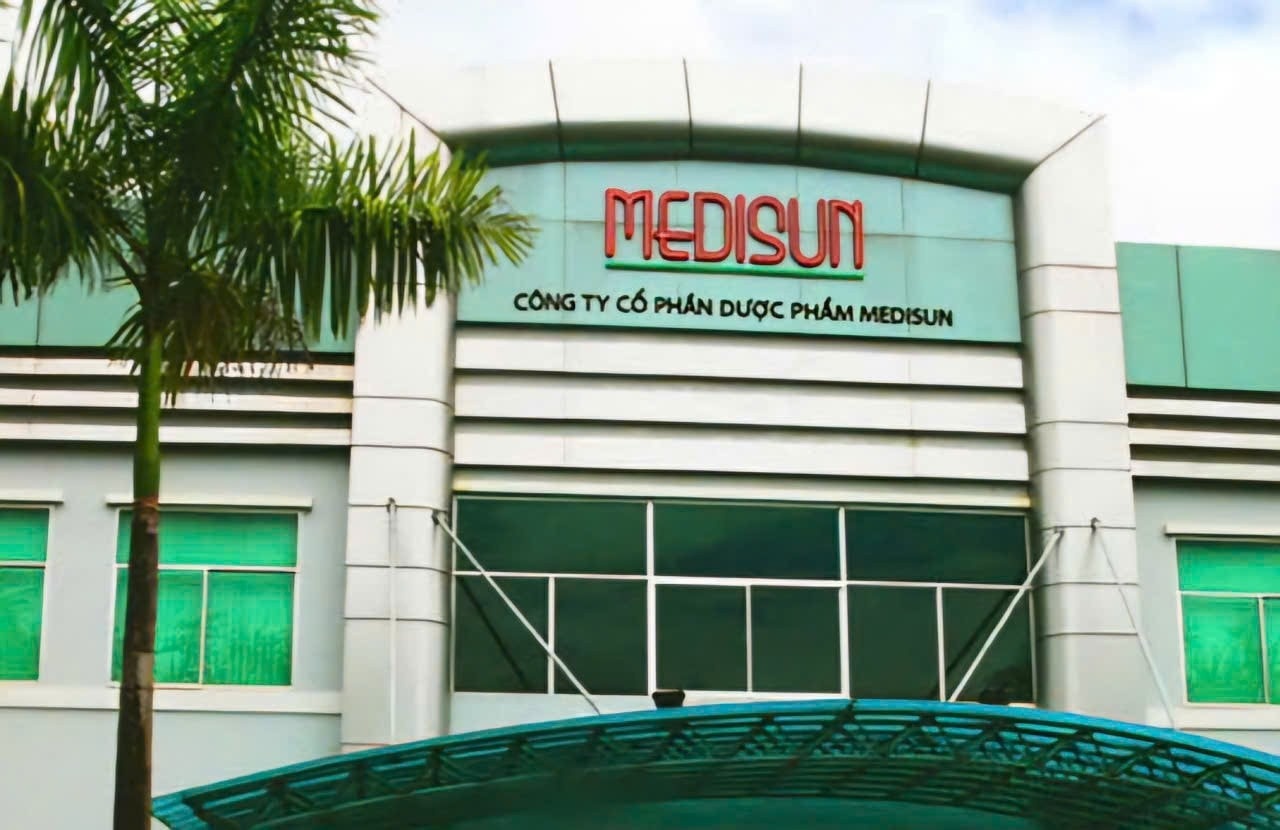 Dung tiep nhan ho so dang ky thuoc mot cong ty duoc hinh anh