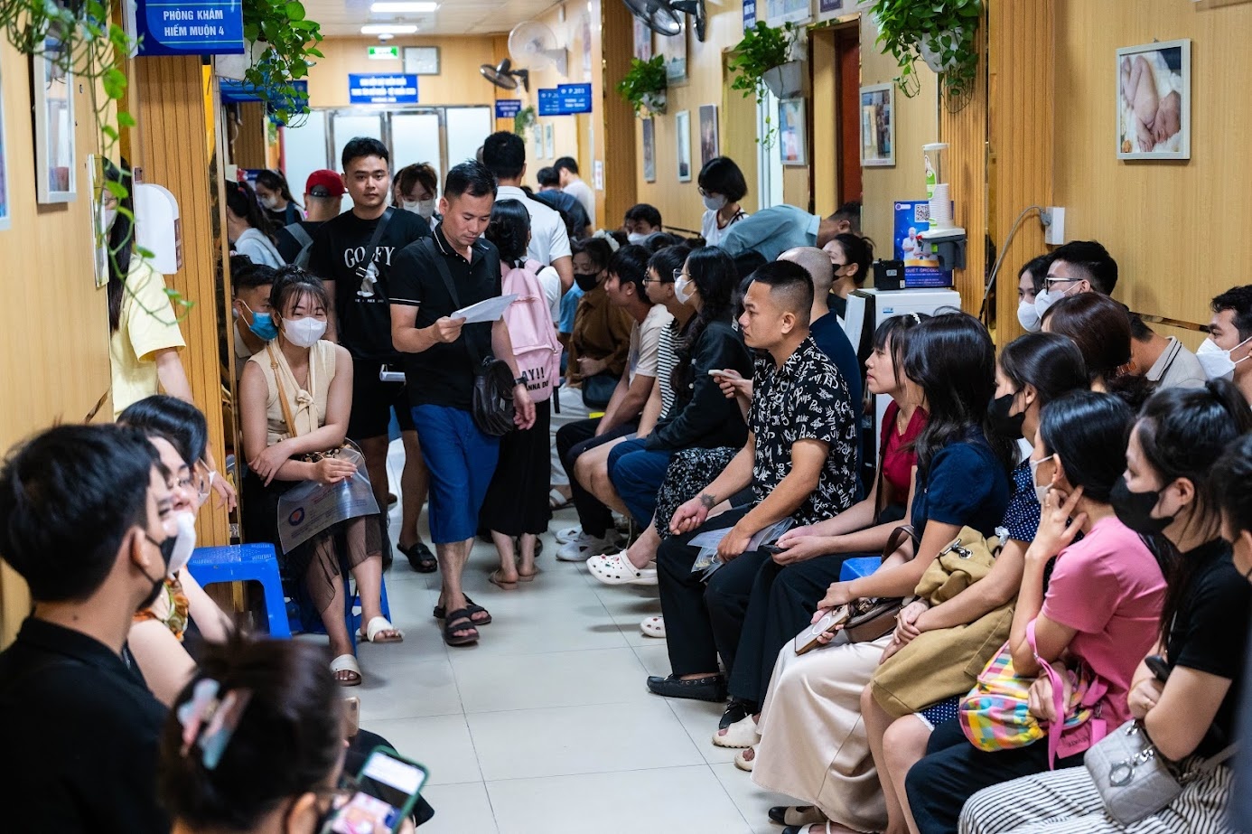 Chan doan khien nhieu dan ong suy sup o phong kham hiem muon hinh anh