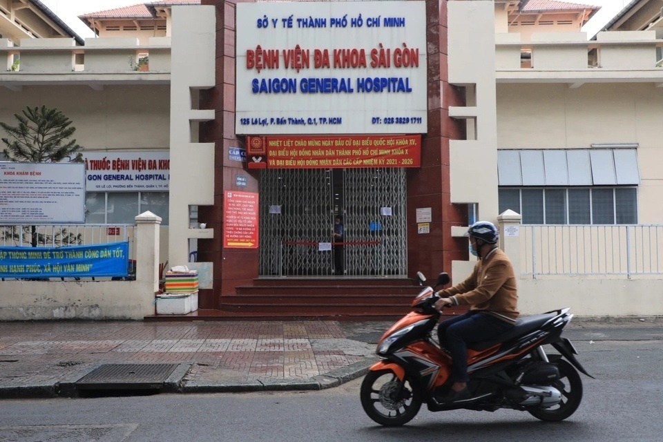 Sap nhap BVDK Sai Gon vao Nhan dan Gia Dinh: Nguoi benh can biet hinh anh