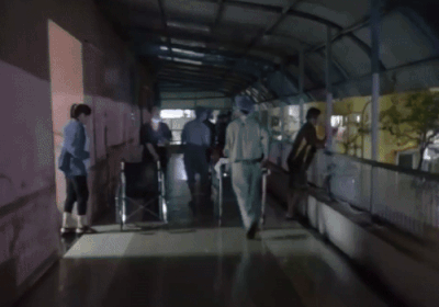 Benh vien TW Hue ngap sau trong bien nuoc hinh anh