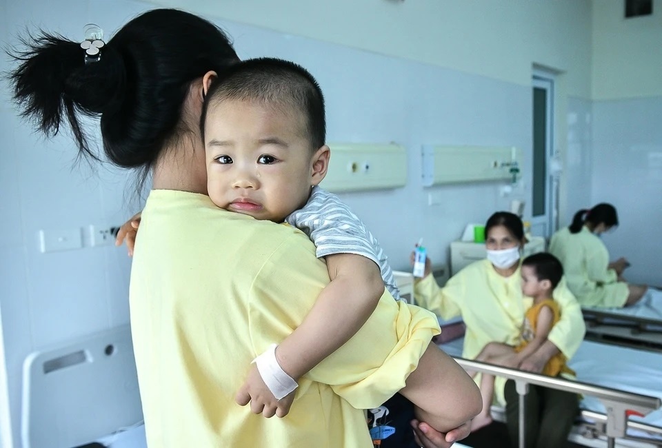 Cum A gia tang khien nhieu tre nhap vien, bac si dua ra canh bao hinh anh