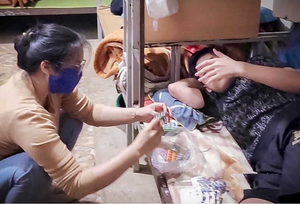 Can benh khien ca truong o Nghe An nghi hoc nguy hiem ra sao hinh anh