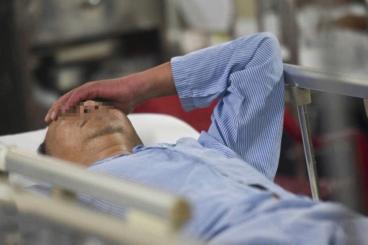 Dau hieu khi tieu tien canh bao ung thu hinh anh