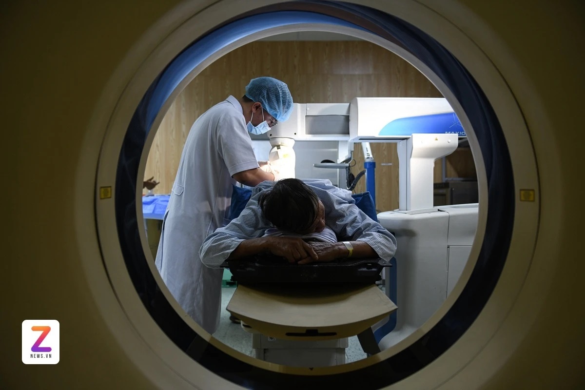 chữa bệnh ảnh 3 chua benh anh 3