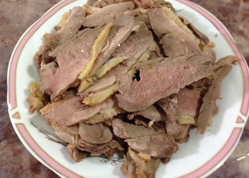 Thit da nau chin de qua dem, trong van ngon nhung co con an toan de an hinh anh