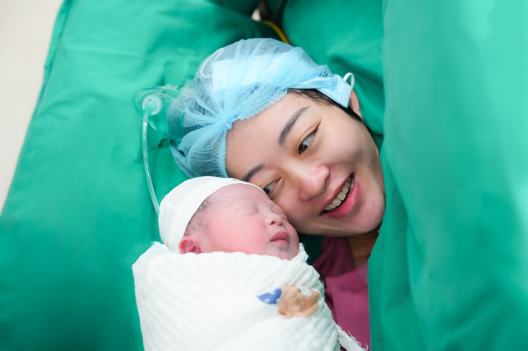 'Em be US-HIFU' dau tien tai Viet Nam duoc chao doi hinh anh