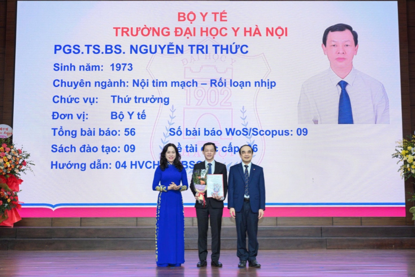 Thu truong Y te Nguyen Tri Thuc duoc bo nhiem PGS Truong DH Y Ha Noi hinh anh