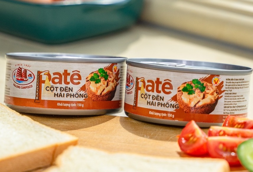 Vu 120 tan heo benh vao Do hop Ha Long: Nguoi dung phan no, kinh hai hinh anh