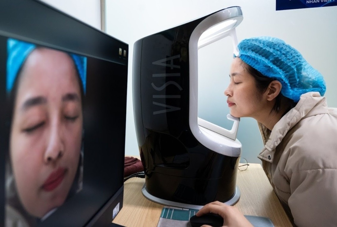 Benh vien chat kin nguoi 'chay nuoc rut' lam dep truoc Tet hinh anh