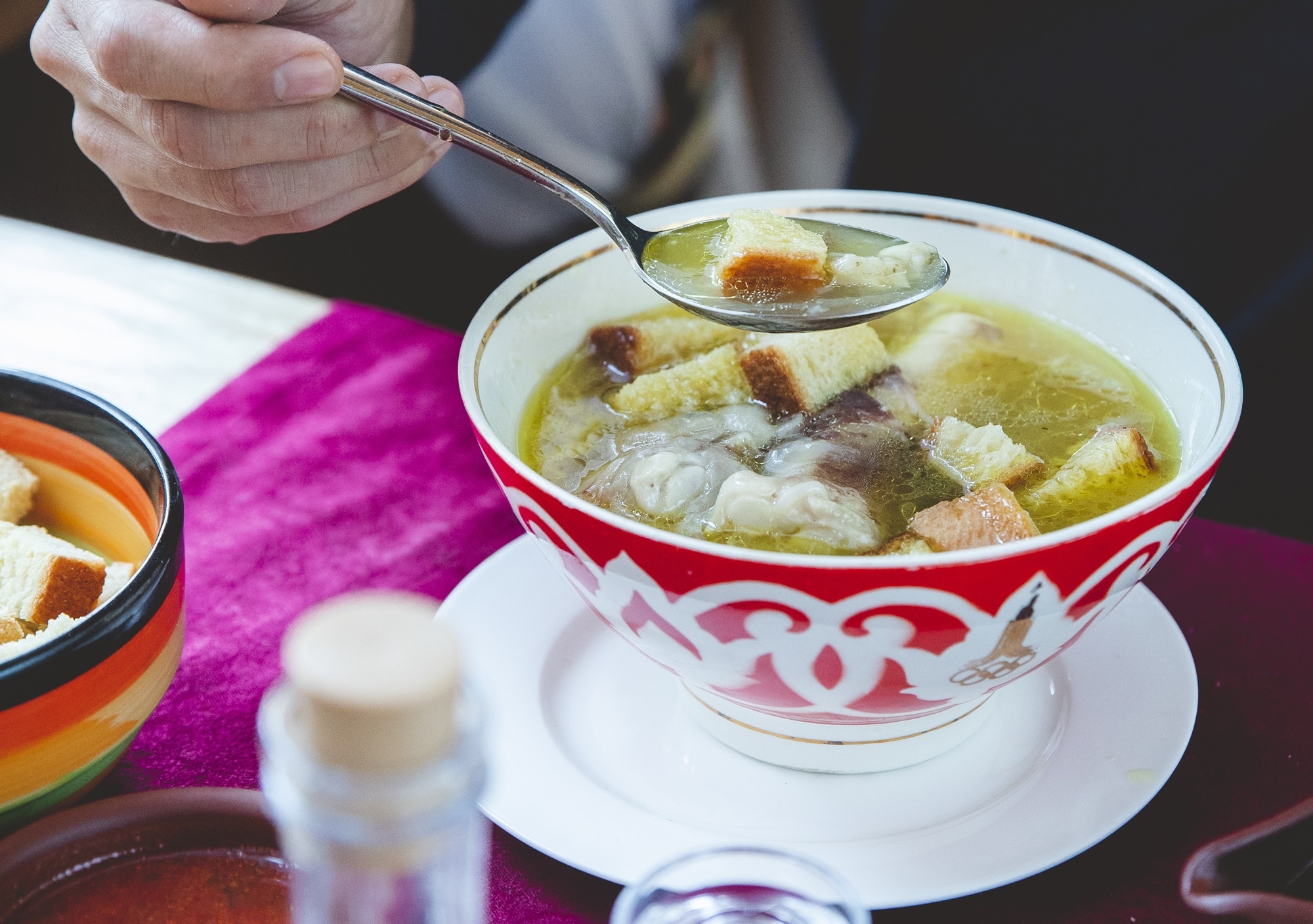 An gi de nhanh lai suc sau khi nhau say? hinh anh