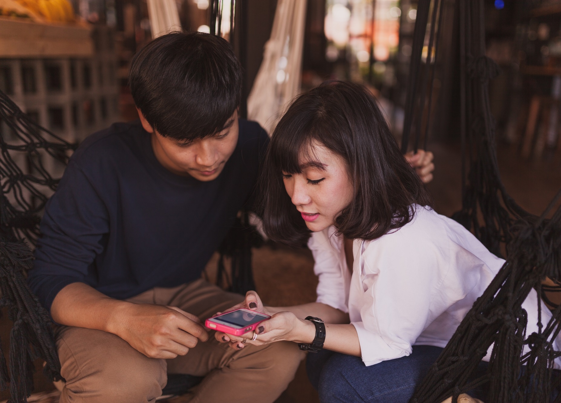 Nam thanh nien 'lo sot vo' sau buoi hen nguoi yeu qua mang hinh anh