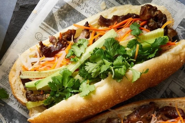 Bo Y te yeu cau khan dieu tra vu 19 ca nghi ngo doc sau an banh mi hinh anh