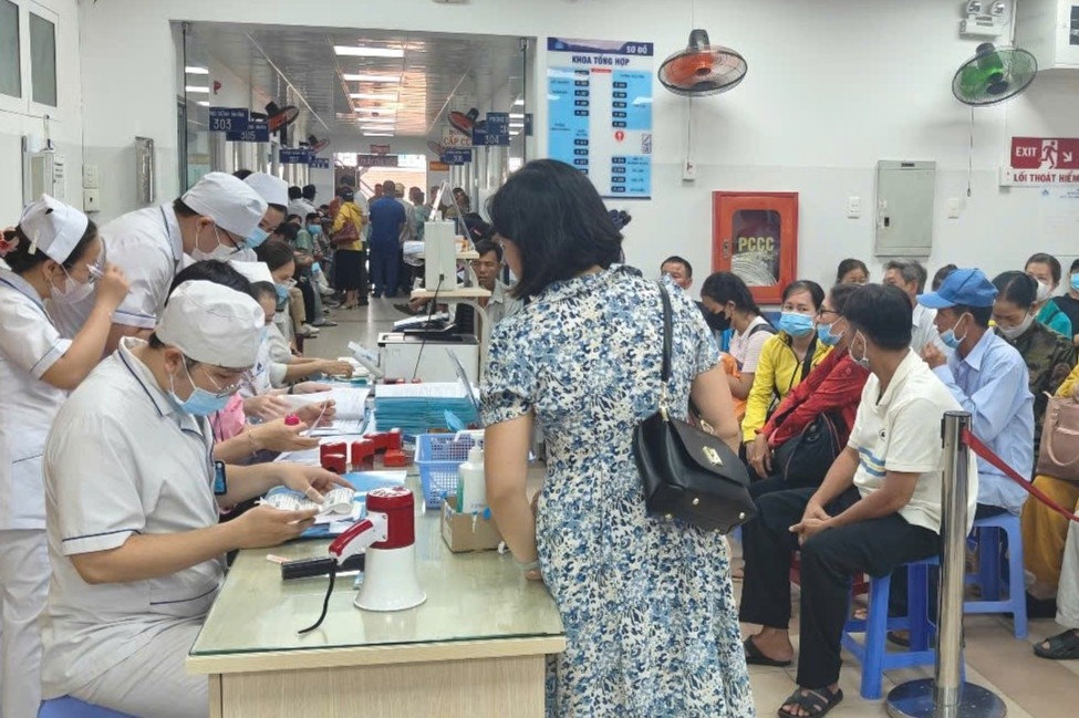 benh vien mat anh 1