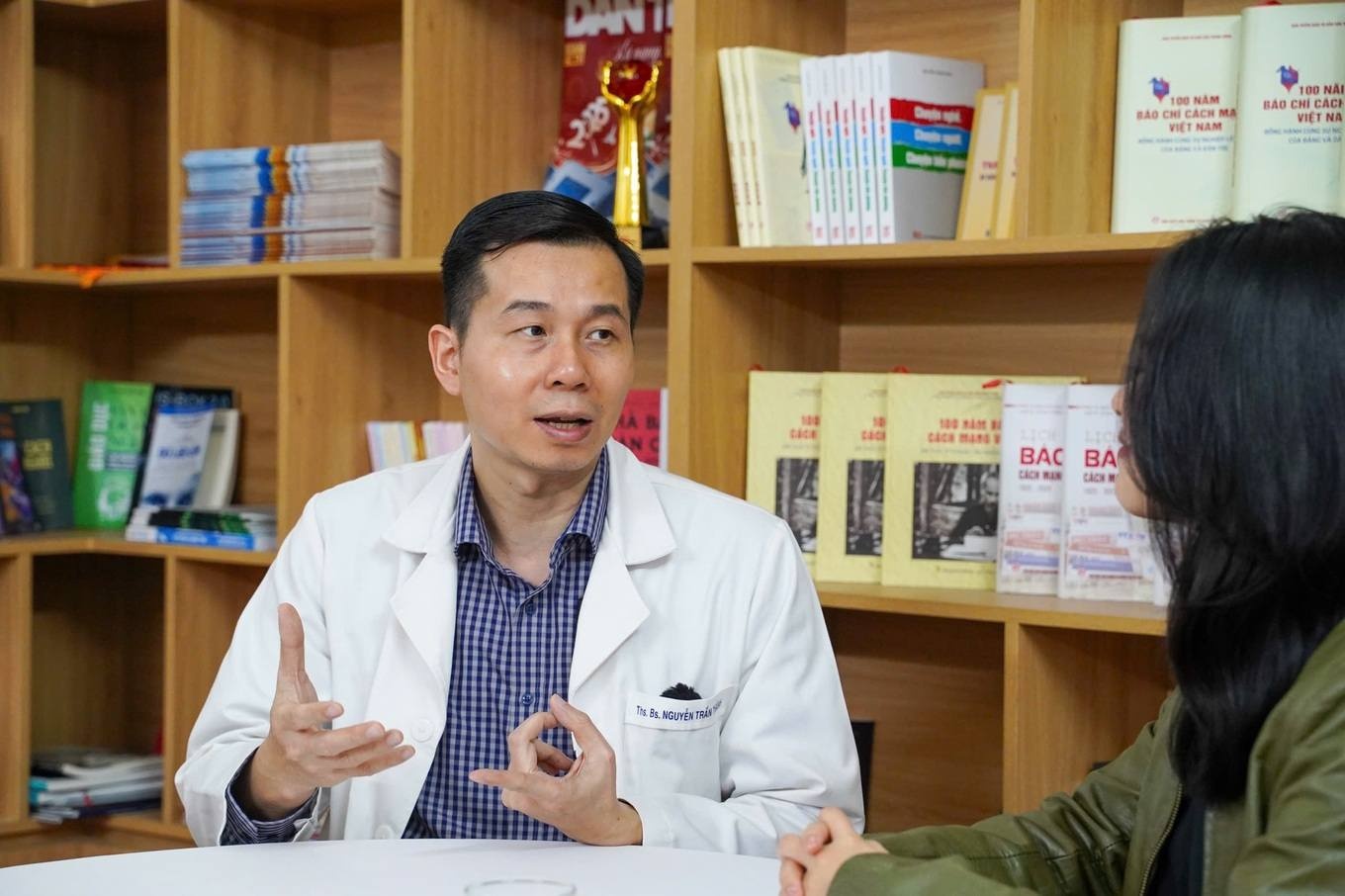 nguoi dan ong anh 1