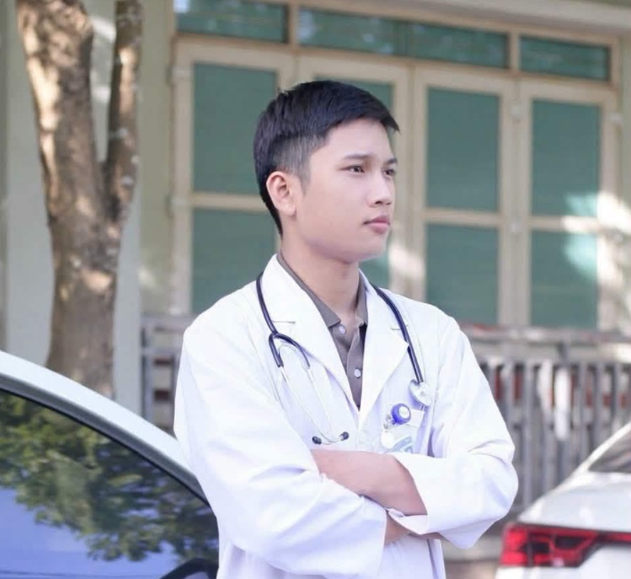 Nam sinh anh 1