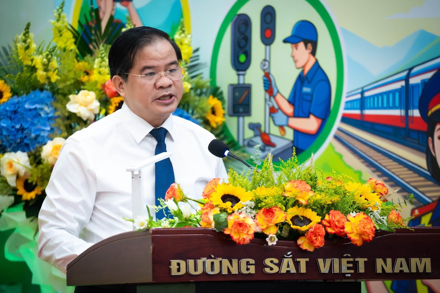 Benh vien bach mai anh 8