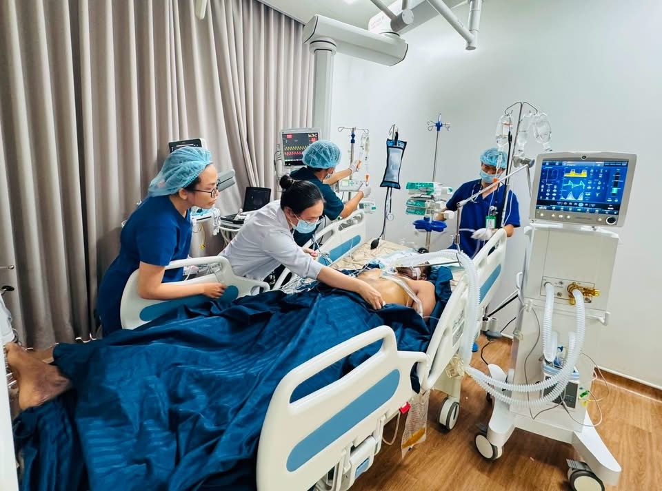 Bác sĩ Chợ Rẫy cập nhật tình trạng 2 ca nguy kịch vụ lật ca nô Phú Quốc