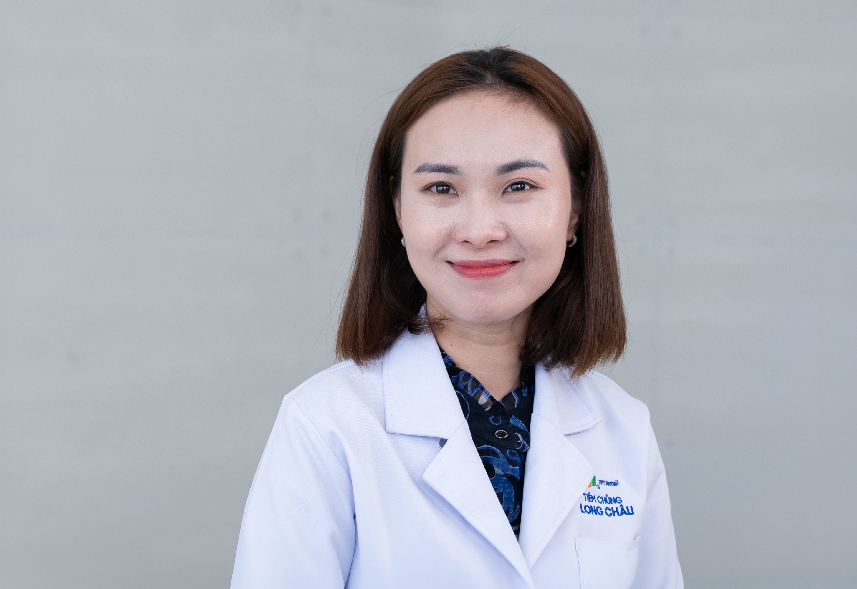 tay ch&acirc;n miệng ảnh 2