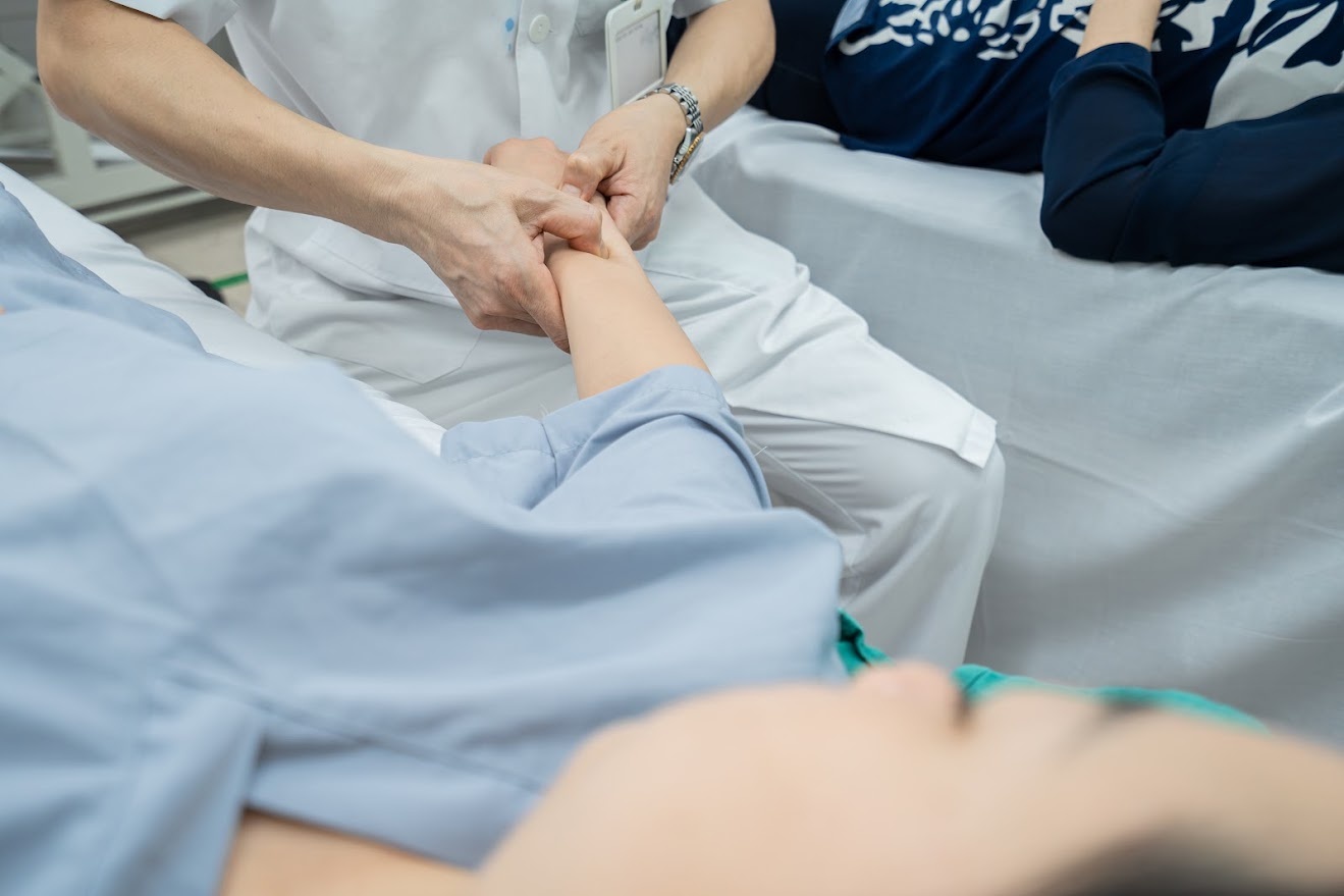 đau cổ vai g&aacute;y ảnh 12
