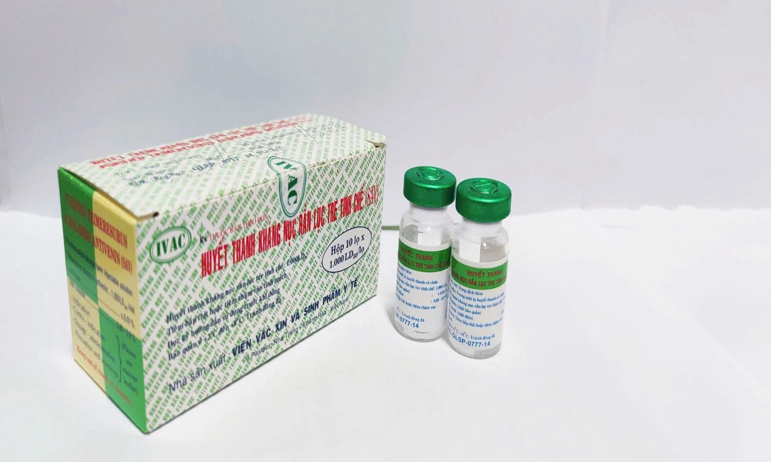 rắn lục đu&ocirc;i đỏ ảnh 2