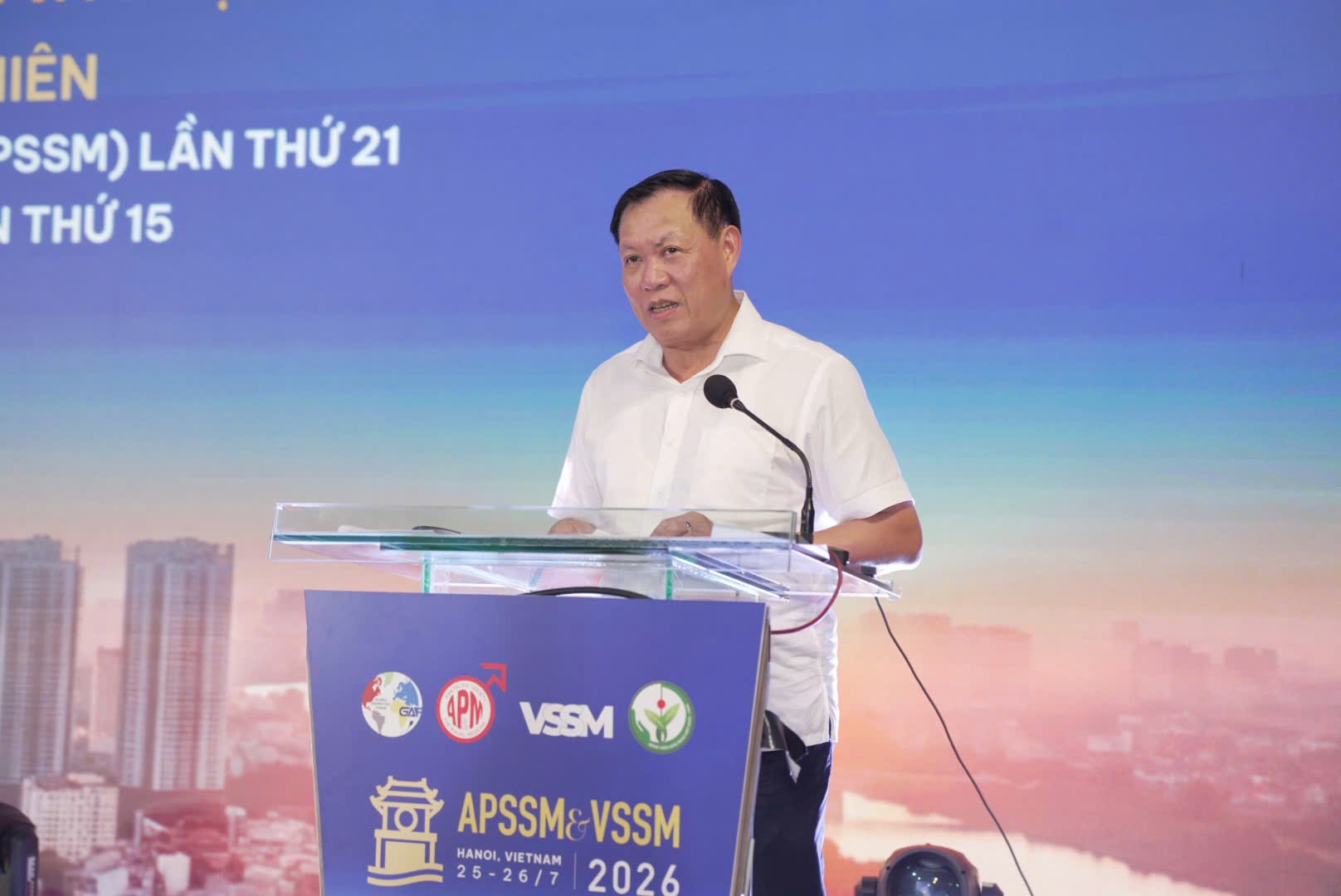 giới t&iacute;nh ảnh 1