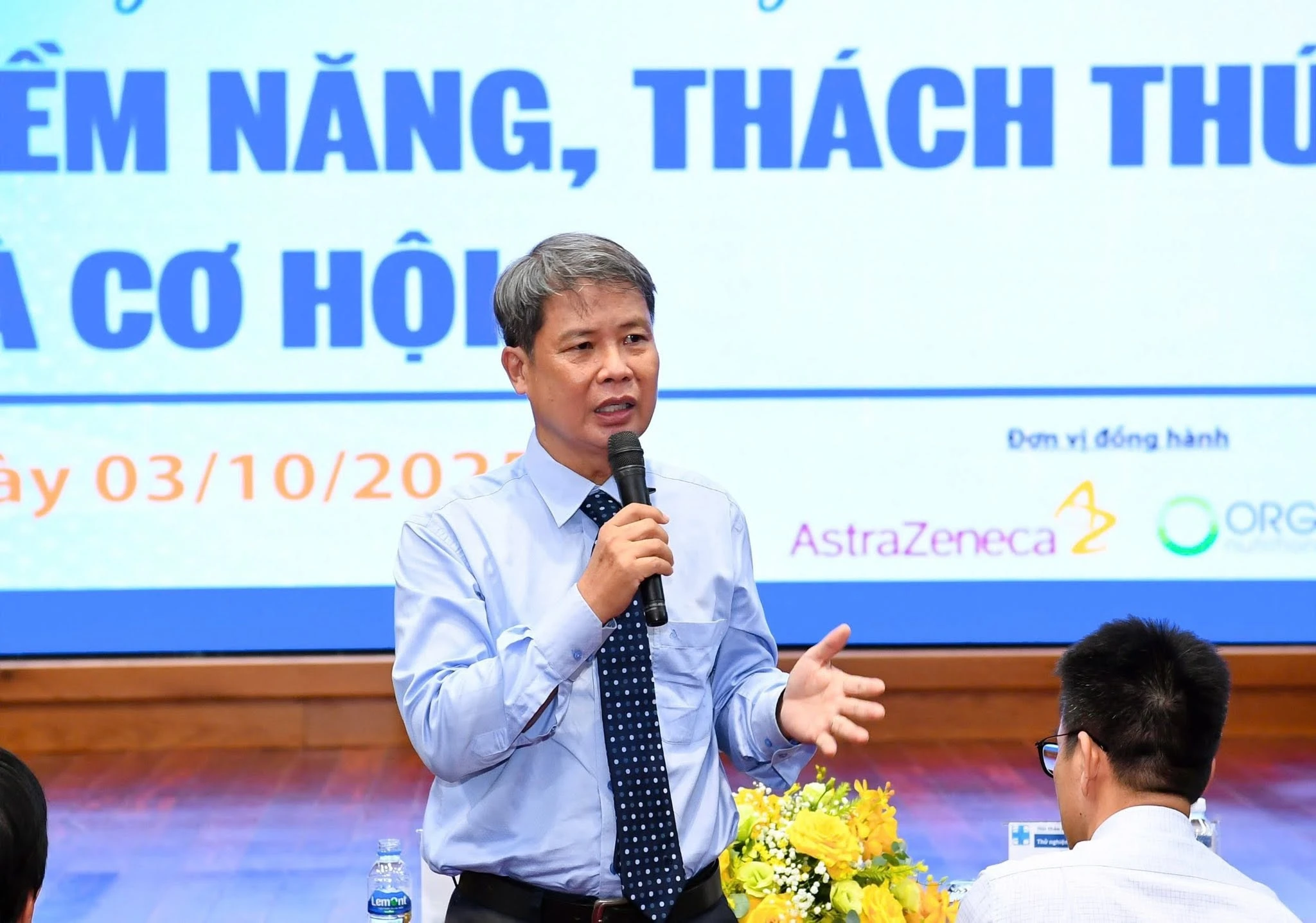 tuổi gi&agrave; ảnh 2