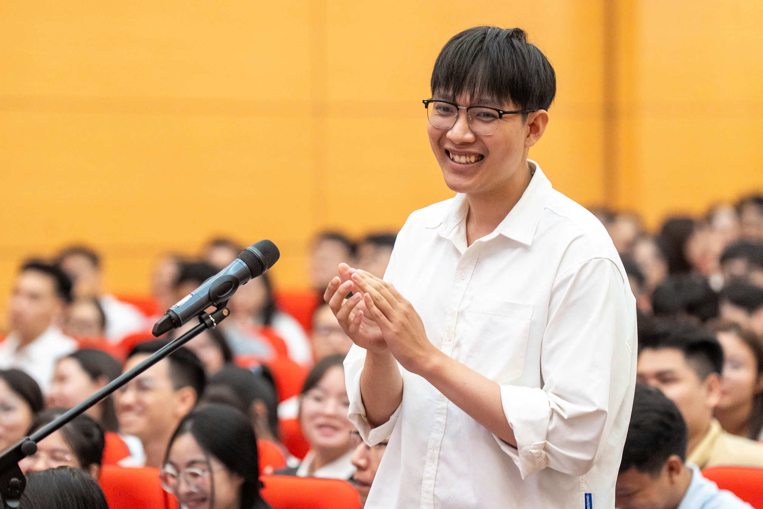 Hình ảnh tân thủ khoa bác sĩ nội trú 2026 chọn chuyên ngành