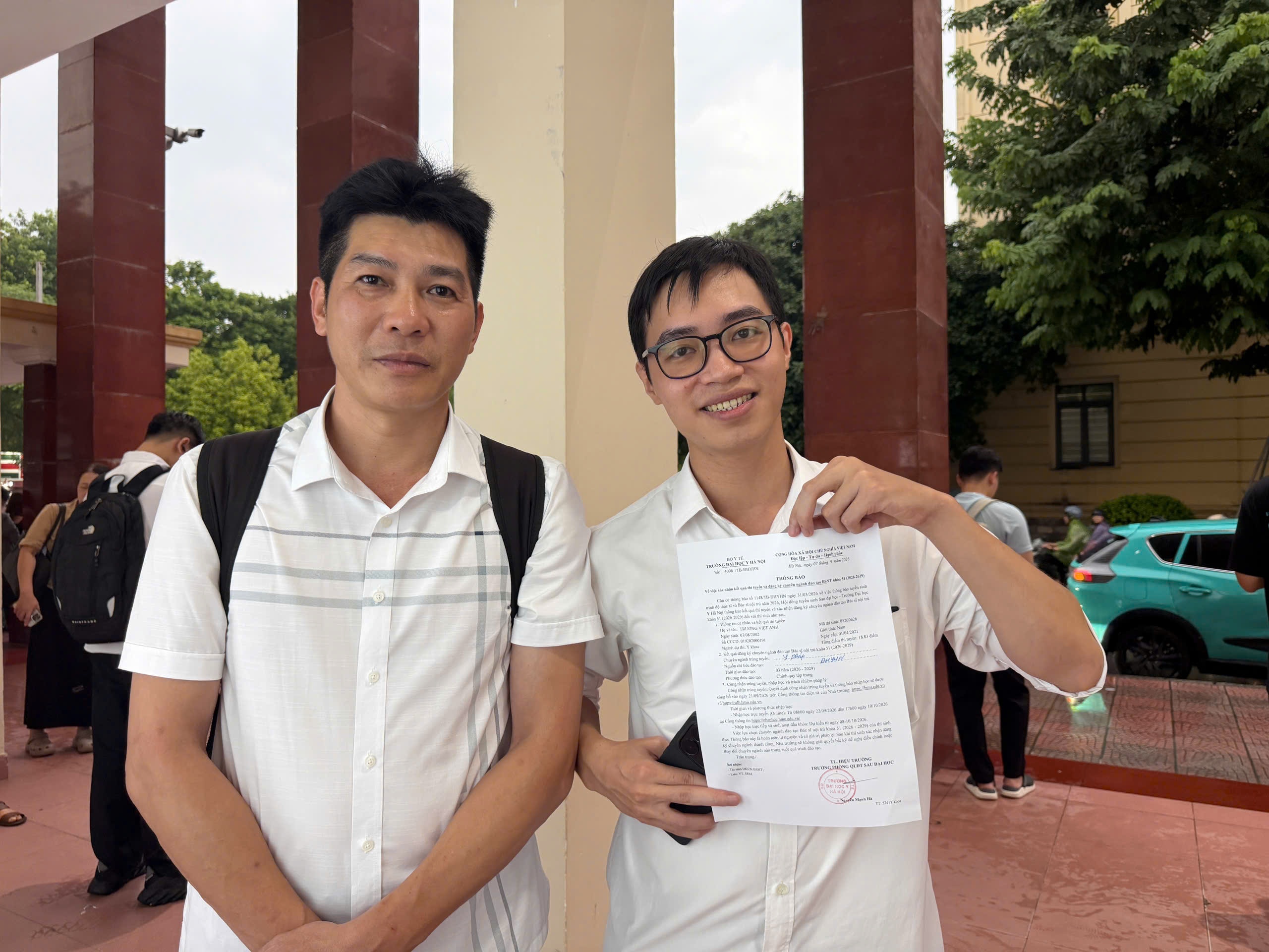 b&aacute;c sĩ nội tr&uacute; ảnh 2