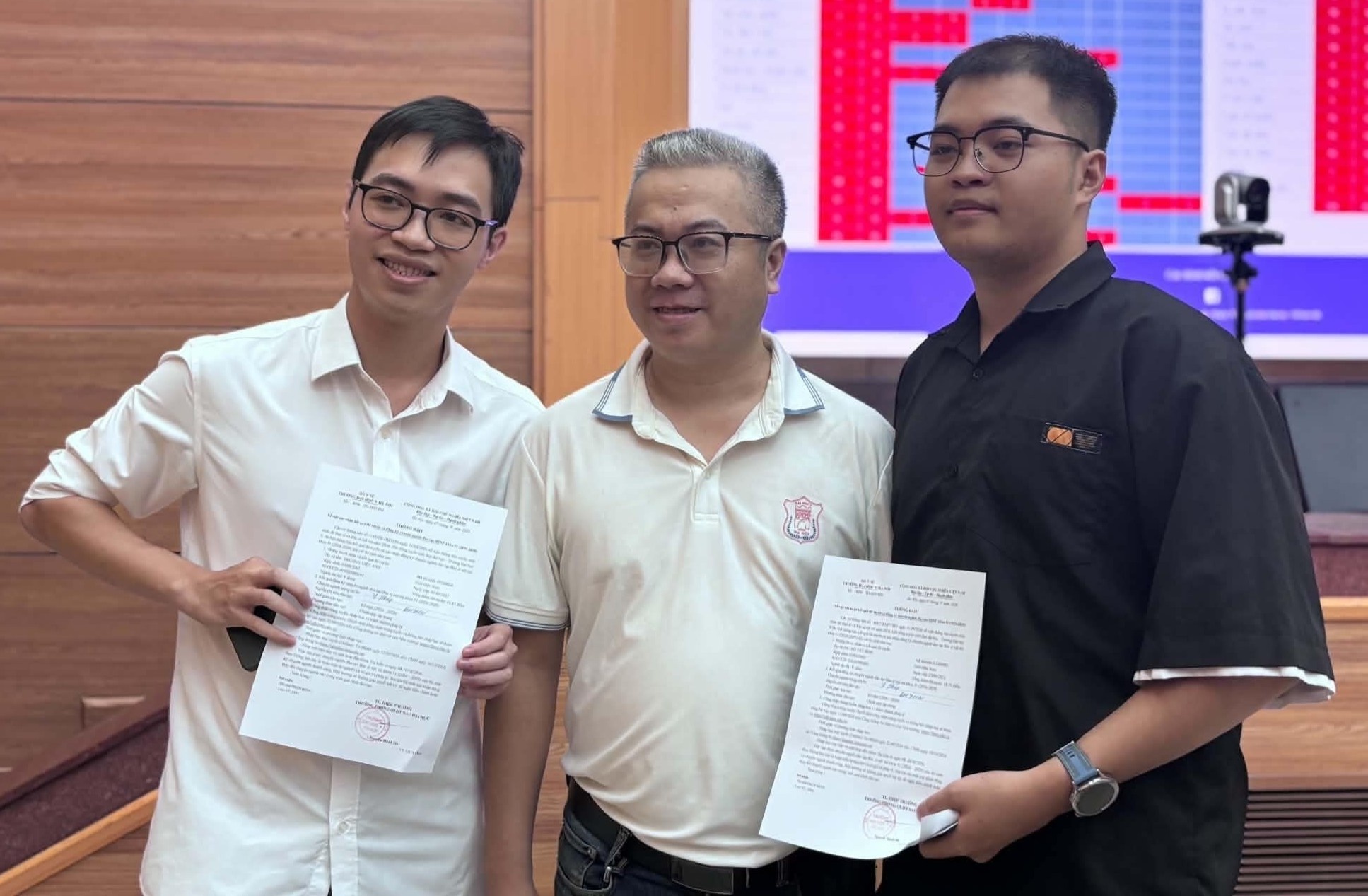 Quyết định học ngành ai nghe cũng lạ của 2 bác sĩ nội trú
