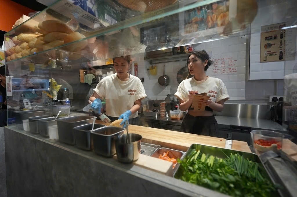 B&aacute;nh m&igrave; ảnh 3