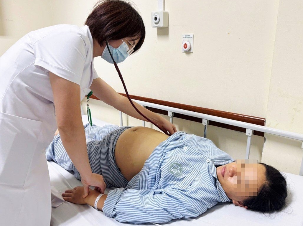 Không triệu chứng suốt nhiều năm, bệnh gan bất ngờ trở nặng