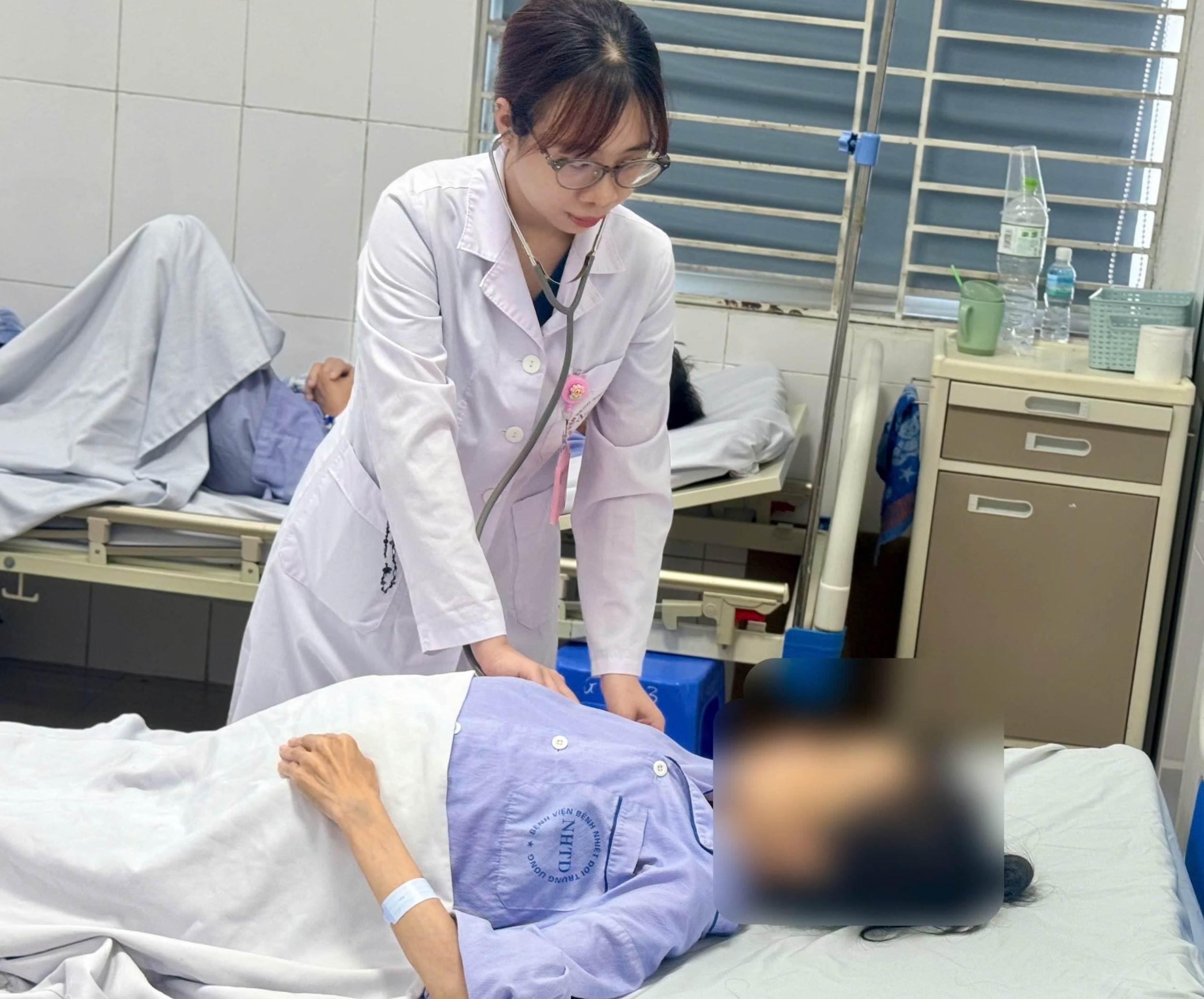 vi&ecirc;m gan B ảnh 1